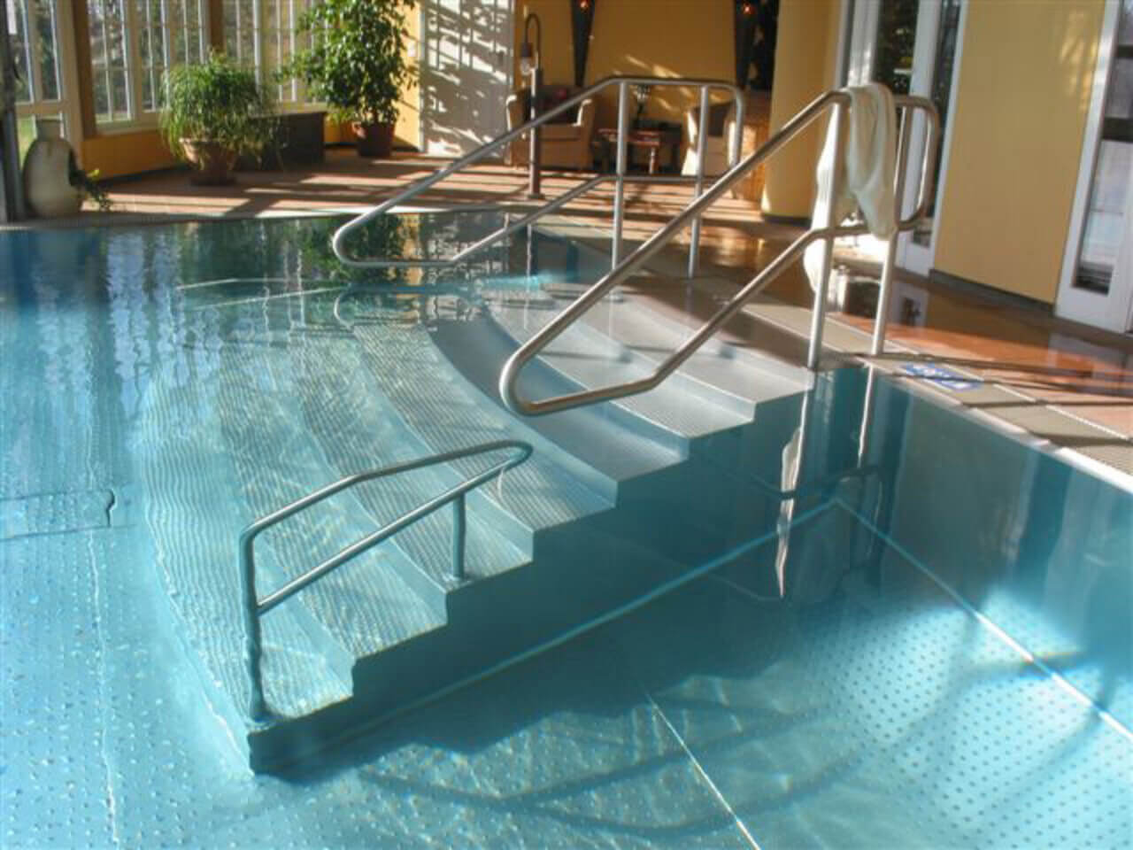 Edelstahl Schwimmbecken