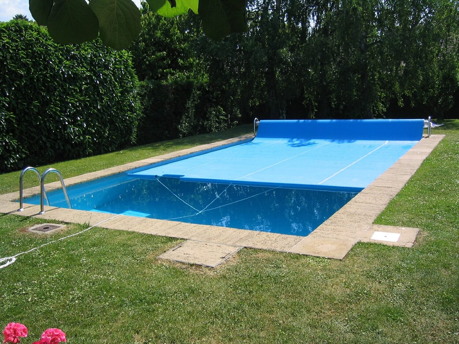 ISOLA Abdeckung mit manueller Aufrollvorrichtung